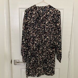 Floral long sleeve M size LOFT romper.